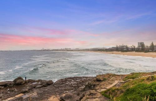 Wollongong West House | Tranquil 3br Thome W Spa Bath, Bbq & Ev Parking