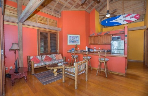 Roatan House | Tranquil Beachfront Bungalow, Gated Resort, Pool, Bar, Restaurant, Security 24/7