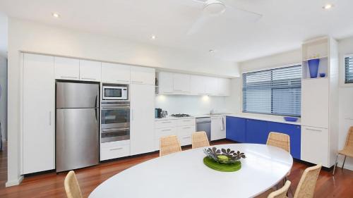 Killcare House | 'Tranquil Beachside Escape' by Accom Holidays