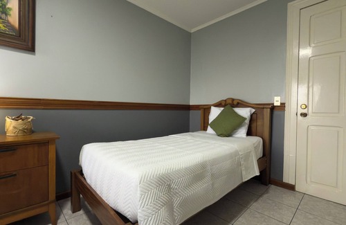Agonia Bed & Breakfast | Tranquil bed & breakfast with AC in Alajuela. Near International Airport, 15 min