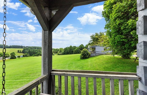 Fancy Gap Cabin | Tranquil Cabin with Jacuzzi, Porch Swing, and Mountain Views! Cabin 3