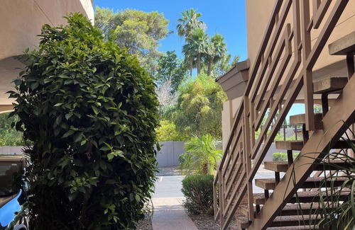 Olivewood Est Condo | Tranquil condo in Phoenix gated community