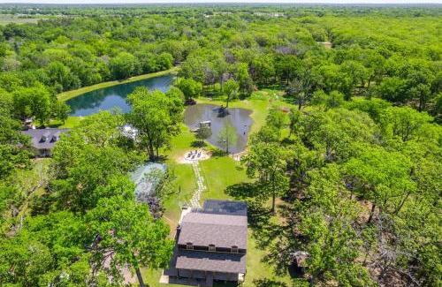 Greenville House | Tranquil Country Escape 4 Bedrooms Pond Firepit