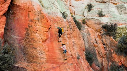 Kanab House | Tranquil Desert Lodge Kanab Luxury Vacation Home