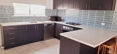 Rockingham Apartment | Tranquil Escape by Rockingham Jetty - Hosted by Canstay