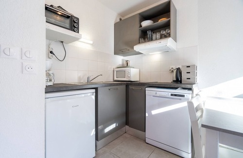 Serignan Villa | Tranquil Escape by the Sea