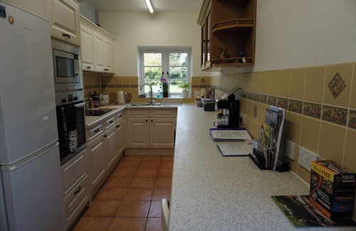 Billingsley Apartment | Tranquil Farlow Retreat, Sleeps 4 With Parking