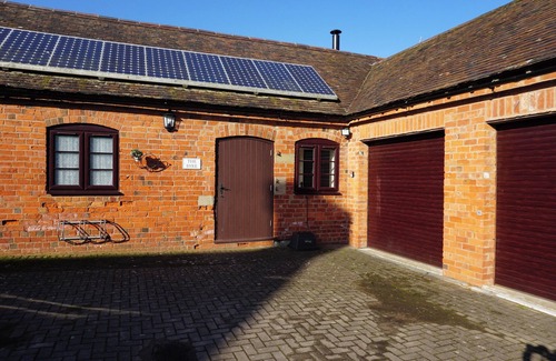 Billingsley Apartment | Tranquil Farlow Retreat, Sleeps 4 With Parking