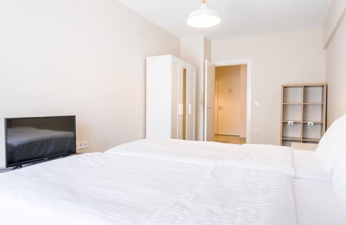 Urla Apartment | Tranquil Flat w Balcony in a Lux Complex in Urla