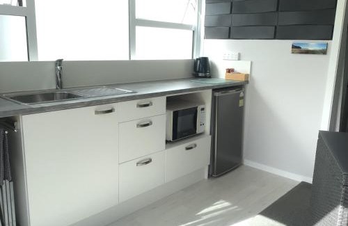 Tauranga Apartment | Tranquil Garden Studio