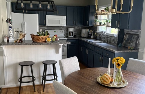 Linden House | Tranquil Home with Chickens and Ducks in Linden near vineyards & hiking