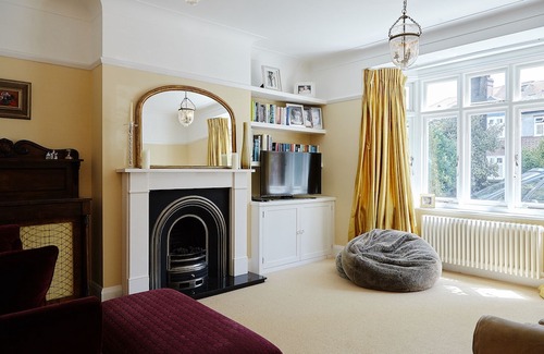 West Hill House | Tranquil in South West London, by Veeve