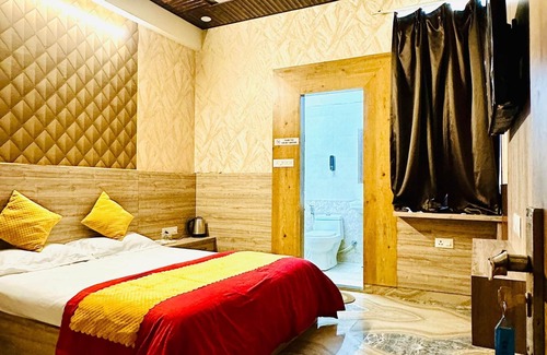 Jaipur District Hotel | Tranquil Jaipur Stay - Calm, Cozy & Central-203