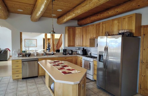 Kenai Cabin | Tranquil lodge with a million-dollar view in Kenai - 4 bedrooms available