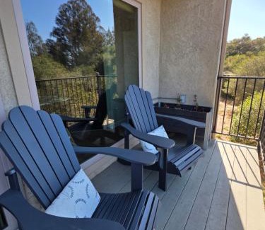 Nipomo House | Tranquil Oaks Retreat