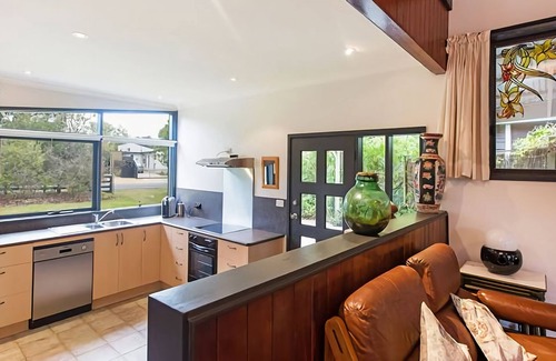 Balnarring Beach House | Tranquil Oasis - Pet friendly