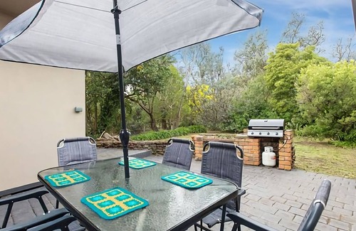 Balnarring Beach House | Tranquil Oasis - Pet friendly