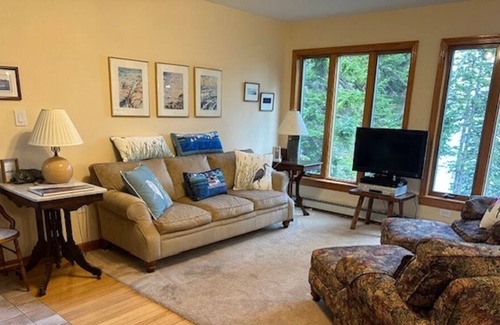 Steuben Cottage | Tranquil Retreat: Cozy Home with Private Deck and Water Views