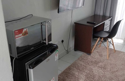 Mlolongo Apartment | Tranquil studio apartment in Nairobi near Airport