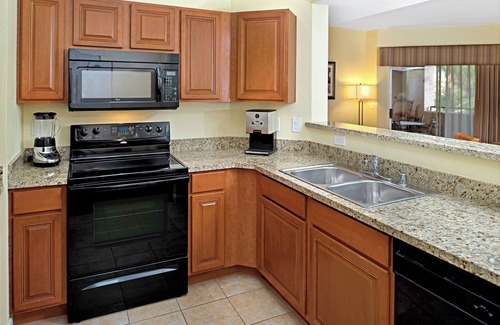 Las Vegas Hotel | Tranquil Suite w/Balcony & Pool Access, Ideal for Relaxation After Vegas Nights