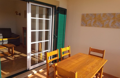Silves Apartment | Tranquil T1 with sunny balcony sea view and countryside Armação de Pêra Algarve