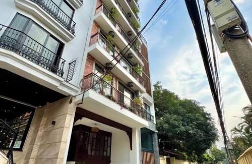 Truc Bach Apartment | Tranquil Truc Bach