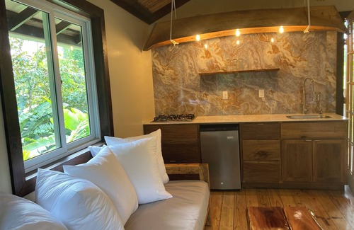 Isla Bastimentos House | Tranquil Waterfall Studio, Oceanfront with Jungle Hiking and Starlink