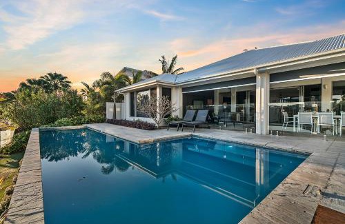 Banksia Beach House | Tranquilita Haven