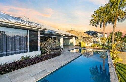 Banksia Beach House | Tranquilita Haven
