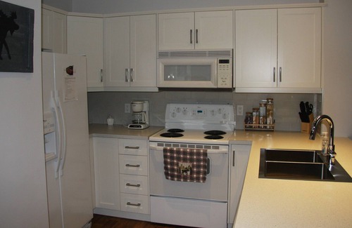 East Kootenay Condo | Tranquility at the Ridge!