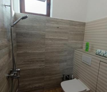 rayon Triaditsa Apartment | Tranquility Lodge with free parking!