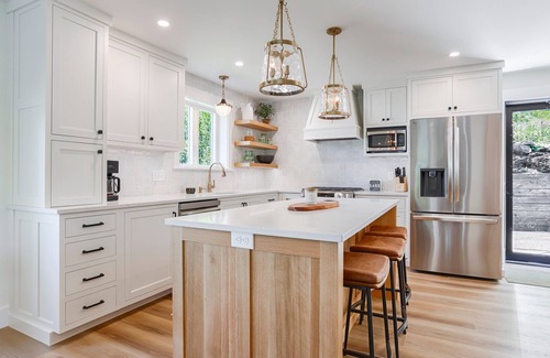 Hammondsport House | Tranquility on Keuka: Family Retreat with Private Lakefront
