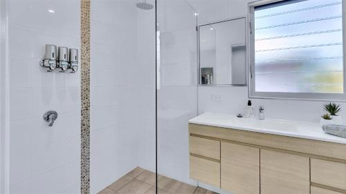 Hideaway Bay House | Tranquillity by the Sea