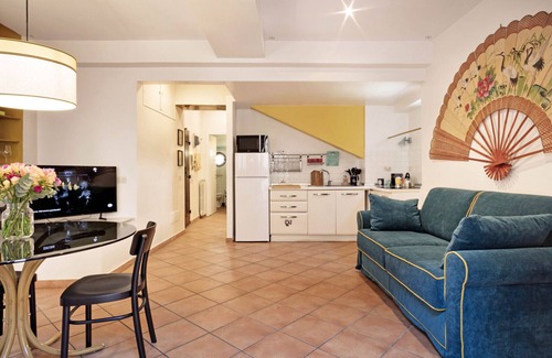 Trastevere Apartment | TrastevereHome - Secret Balcony in the Heart of Rome Trastevere