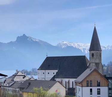 Altmuenster Apartment | Traum Panorama Apartment mit Berg & Seeblick