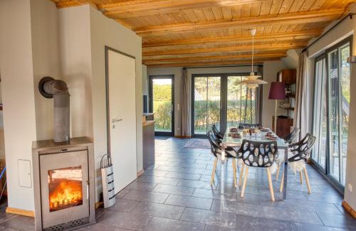 Quilitz House | traumHaff - Strandhaus am Achterwasser. Design und Kunst auf Usedom, mit Kamin und Sauna