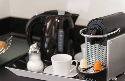 Bensheim Apartment | Travel for people of the heart 1 (-2) persons from 2 nights. Internet & parking free!