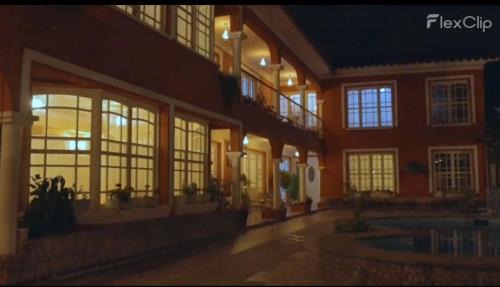 Tarija Hotel | TRAVEL ROOTS Guest House