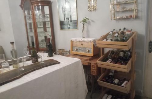 Tarija Hotel | TRAVEL ROOTS Guest House