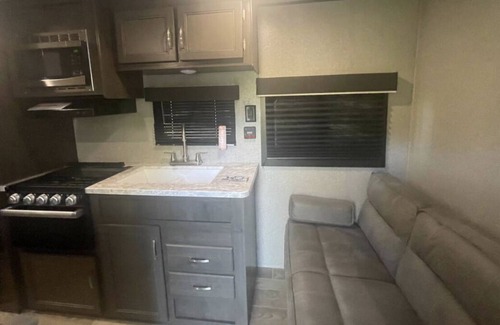Georgetown House | Travel trailer vacation spot for pickup/delivery