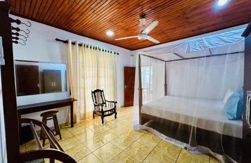 Rumassala Hotel | Traveller's Lodge Unawatuna