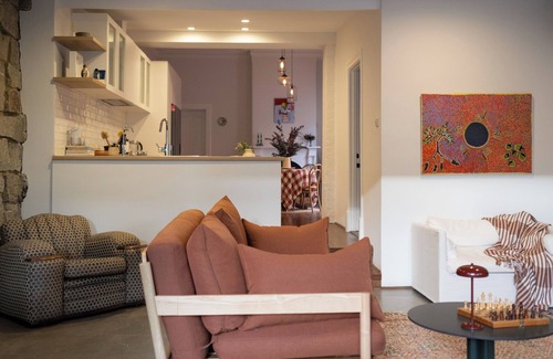 Fremantle House | Traveller's Return Retreat