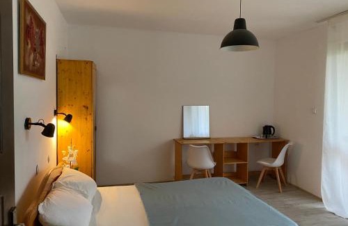 Sector 6 House | Travellers Rest