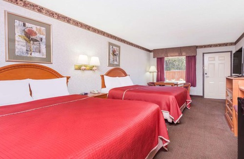 Graysville Hotel | Travelodge by Wyndham Chattanooga Hamilton Place