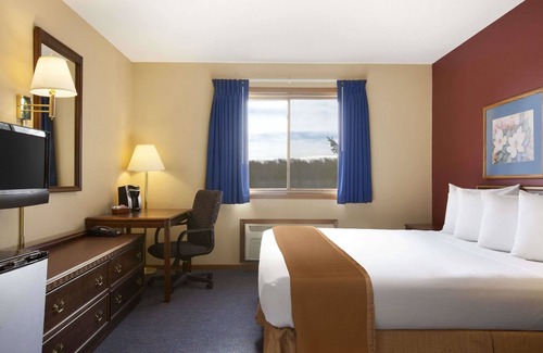 St. Cloud Hotel | Travelodge by Wyndham Motel of St Cloud