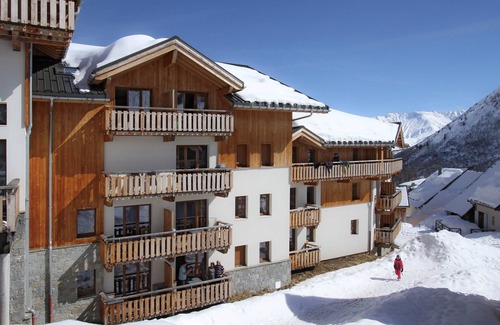 Saint-Sorlin-d'Arves Apartment | travelski home select - Résidence Les Bergers