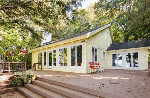 Traverse City Cottage | Traverse City, MI Old Mission Point-beach front serenity, swimming and sunsets