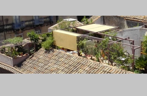 Old Town Apartment | Tre Vie apARTment - Short Lets