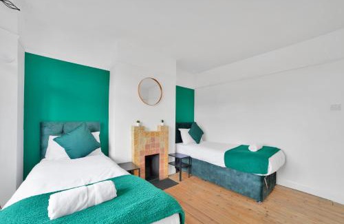 Ewell House | Treasure Chest Chessington