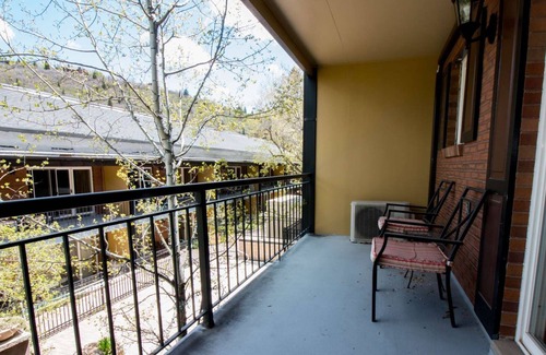 Downtown Park City Hotel | Treasure Mountain Inn - Junior Suite #38 - Cleaning fees included!